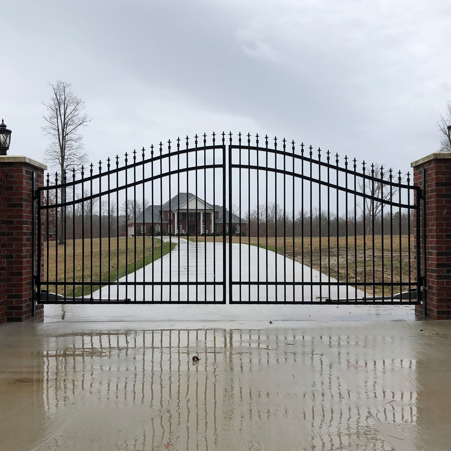 simple arch double gates 1